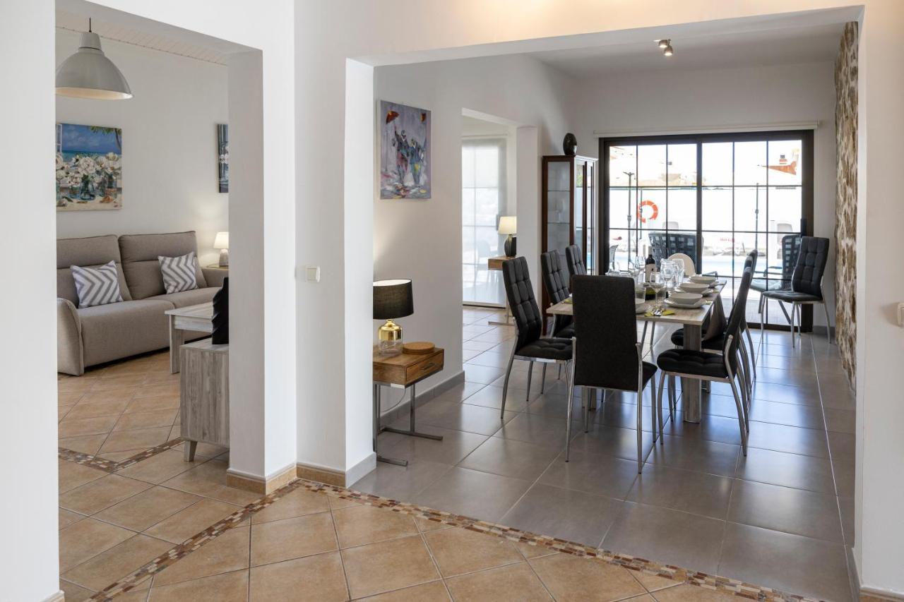 Ideal For Family Holidays, Near Beach And Golf- Casa James La Guirra ภายนอก รูปภาพ